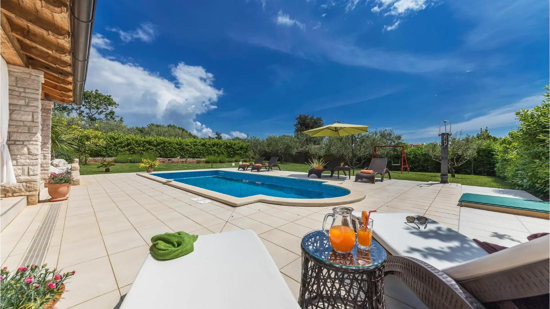 Stunning Home In Krnica With Wifi 0*,  Хорватия