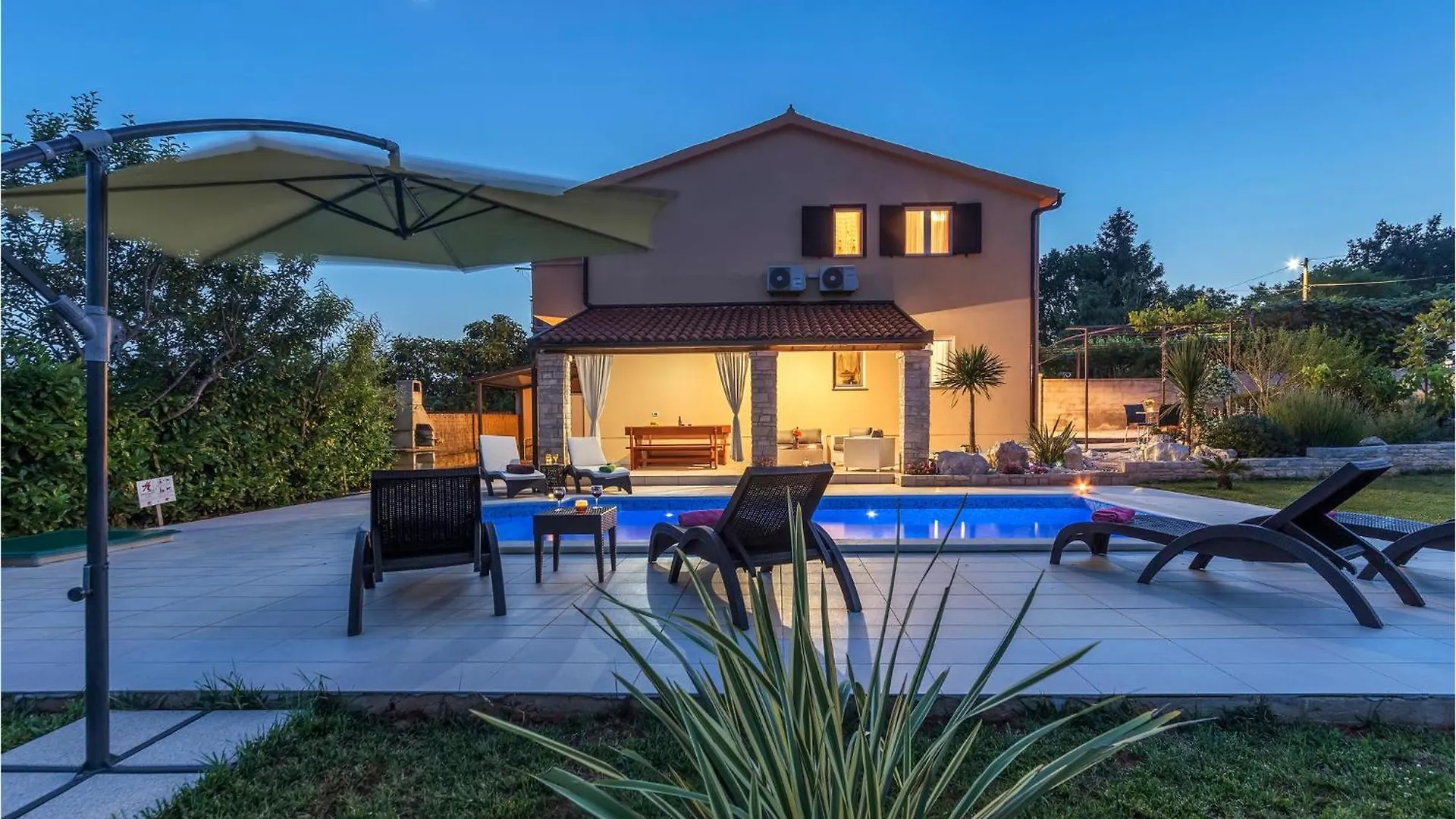 Stunning Home In Krnica With Wifi Дом отдыха