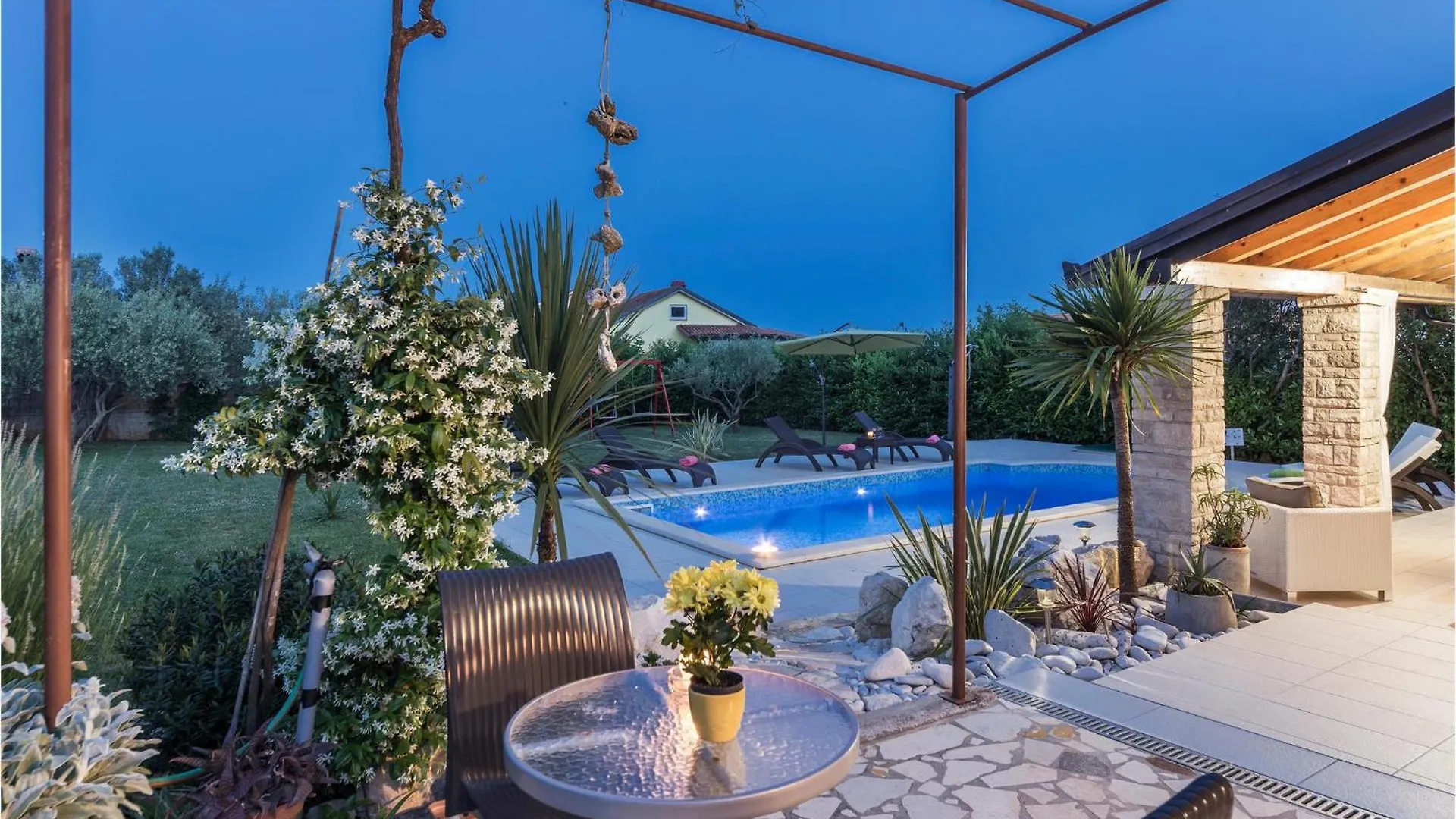 Stunning Home In Krnica With Wifi