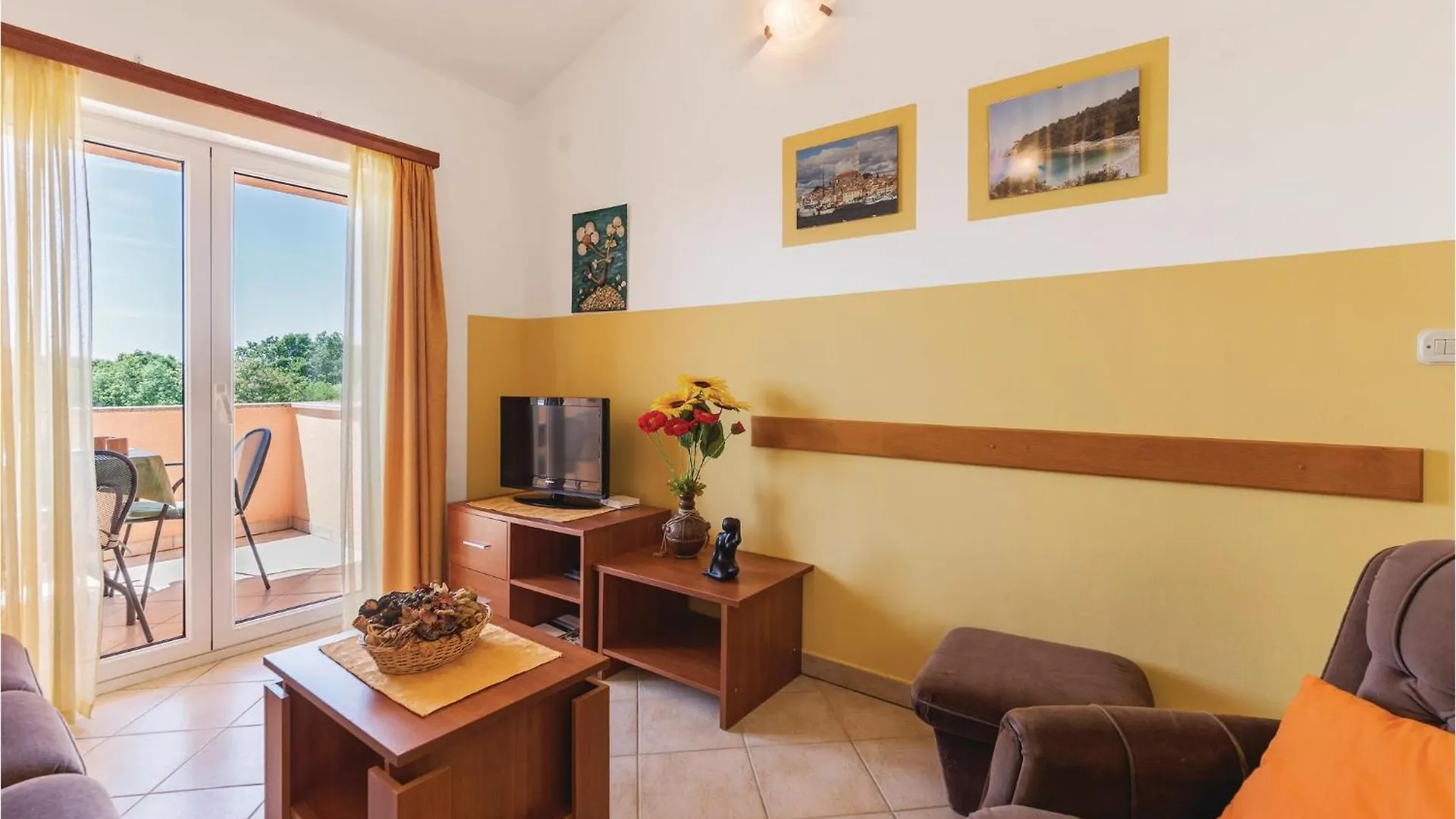 Дом отдыха Stunning Home In Krnica With Wifi Хорватия