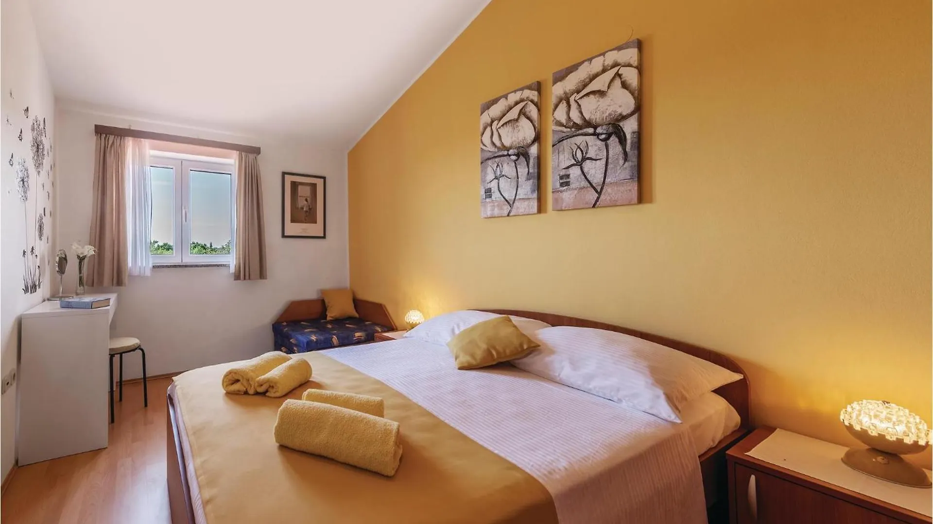 Stunning Home In Krnica With Wifi